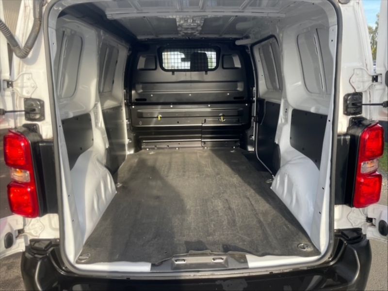 Toyota ProAce 1,5 D4D 120 1000 L1 - fotka 6 z 11