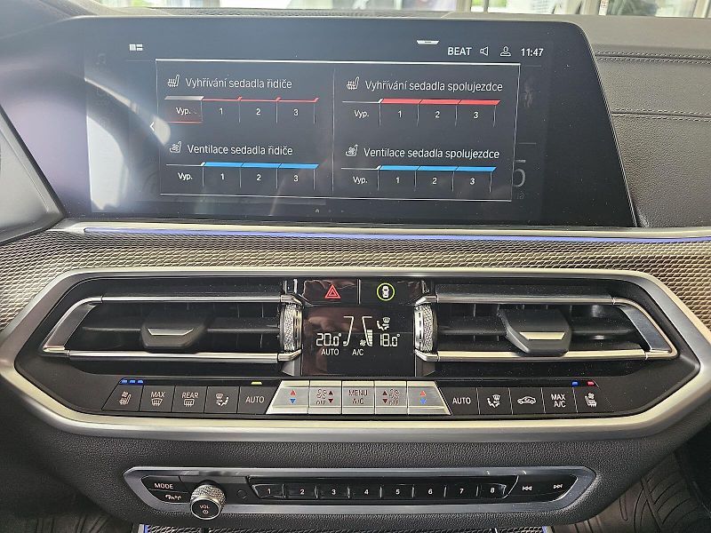 BMW X5 xDrive30d M sportovní paket - fotka 23 z 30