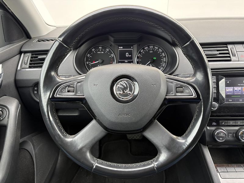 Škoda Octavia 1.4 TSI DSG / 103 kW Elegance - fotka 14 z 21