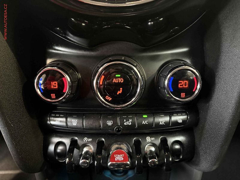 Mini Cooper (2015) 1.5i, Kůže, navi, +ALU - fotka 15 z 17