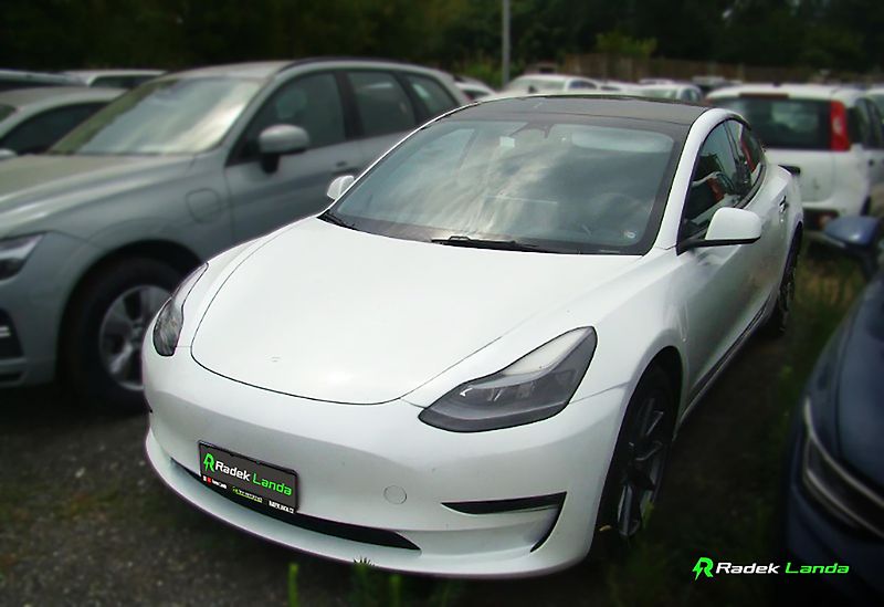 Tesla Model 3 (2022) Long Range AWD | AMD Ryzen - fotka 1 z 9