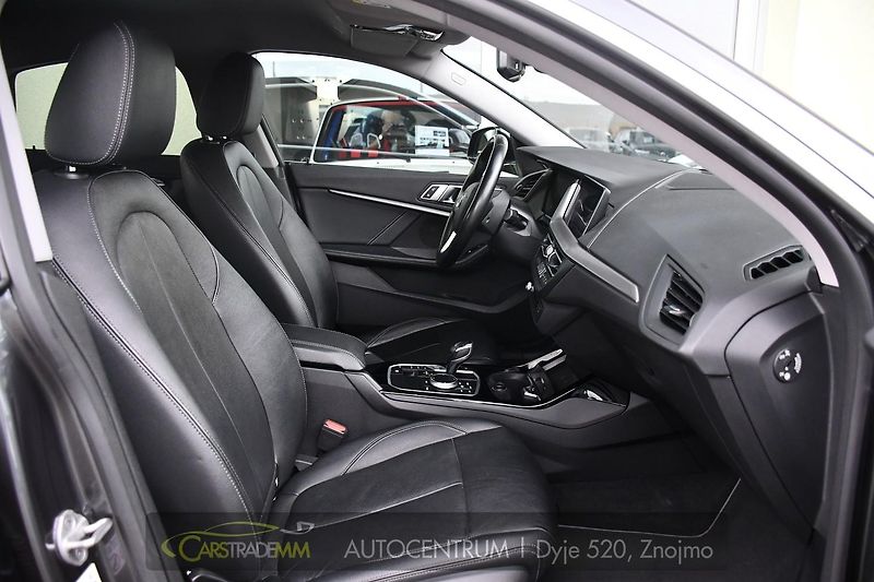 BMW Řada 2 218d ČR 1.MAJ TAŽNÉ - fotka 16 z 55