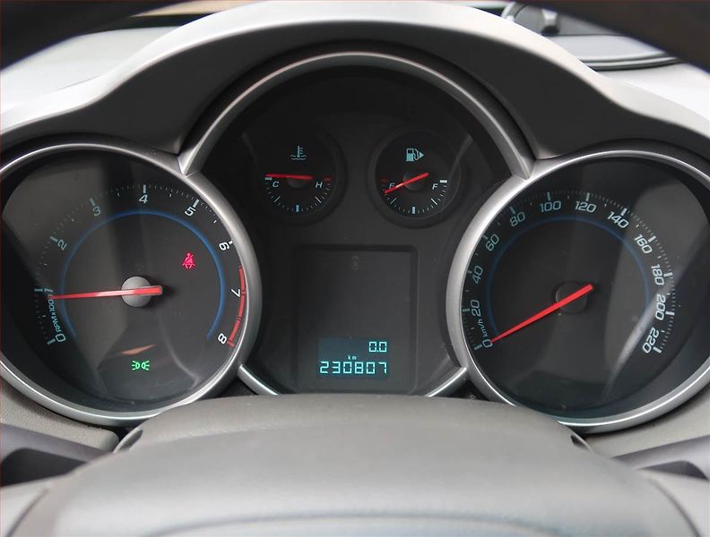 Chevrolet Cruze (2009) 1.6 i 16V, nová STK, v provozu - fotka 11 z 15
