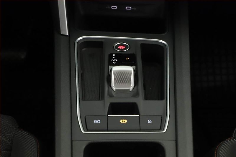 Seat Leon (2020) 1.5 TSI, Automat, Serv.kniha - fotka 12 z 20