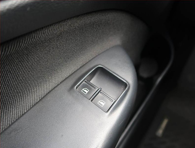 Škoda Octavia (2012) 1.6 TDI, po STK, levný provoz - fotka 14 z 14