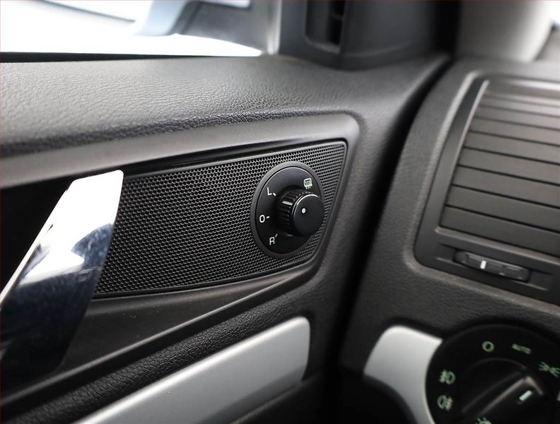 Škoda Octavia (2010) Ambiente Plus 1.4 TSI, po STK - fotka 14 z 15