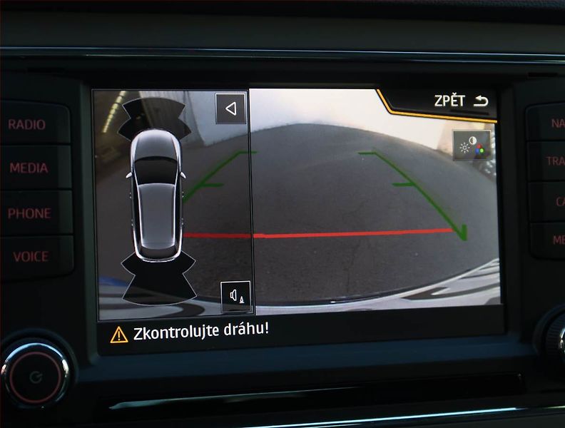 Seat Leon (2015) X-Perience 1.6 TDI, Navi - fotka 19 z 20