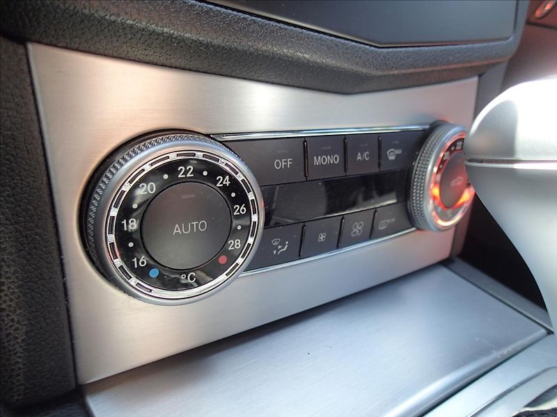 Mercedes-Benz Třídy C 3,0 165 kW, CDI, 4x4,Automat - fotka 17 z 34