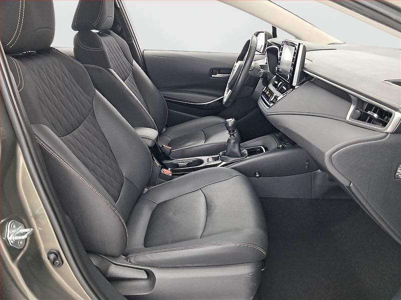 Toyota Corolla (2020) 1.6 Valvematic, Serv.kniha - fotka 9 z 19