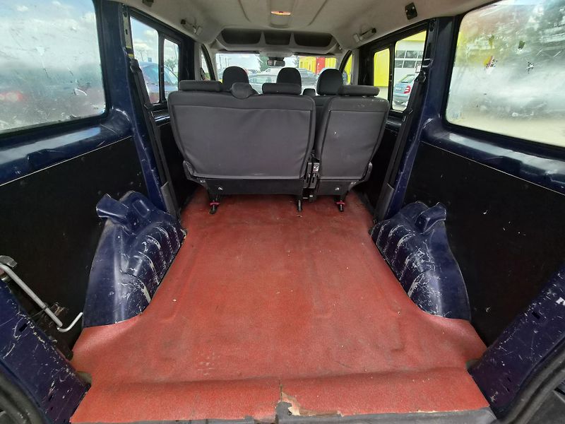 Citroën Jumpy (2012) 1,6 HDi 6 míst - fotka 7 z 8