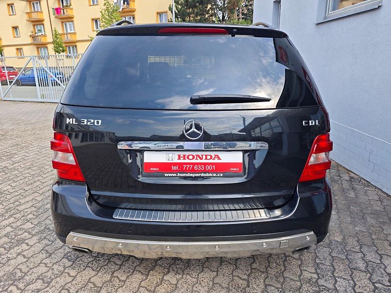 Mercedes-Benz Třídy M (2006) 320CDi 4Matic AirMatic nové ČR - fotka 44 z 47