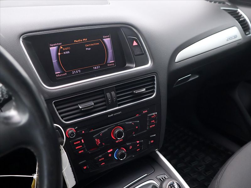 Audi Q5 2,0 TDI 125kW Quattro CZ - fotka 19 z 33