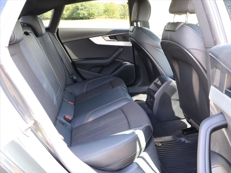 Audi A5 3,0 50TDI 210kW Quattro DPH - fotka 13 z 29