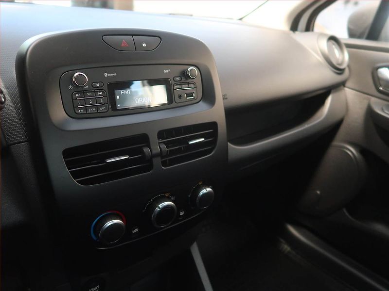 Renault Clio (2015) 1.2 16V, Serv.kniha, Tempomat - fotka 14 z 15