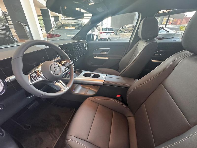 Mercedes-Benz GLB (2026) 200 4MATIC - fotka 5 z 10