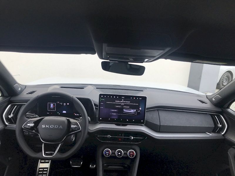 Škoda Kodiaq (2025) SPORTLINE 4X4 TD 142/2.0 A7A - fotka 5 z 28