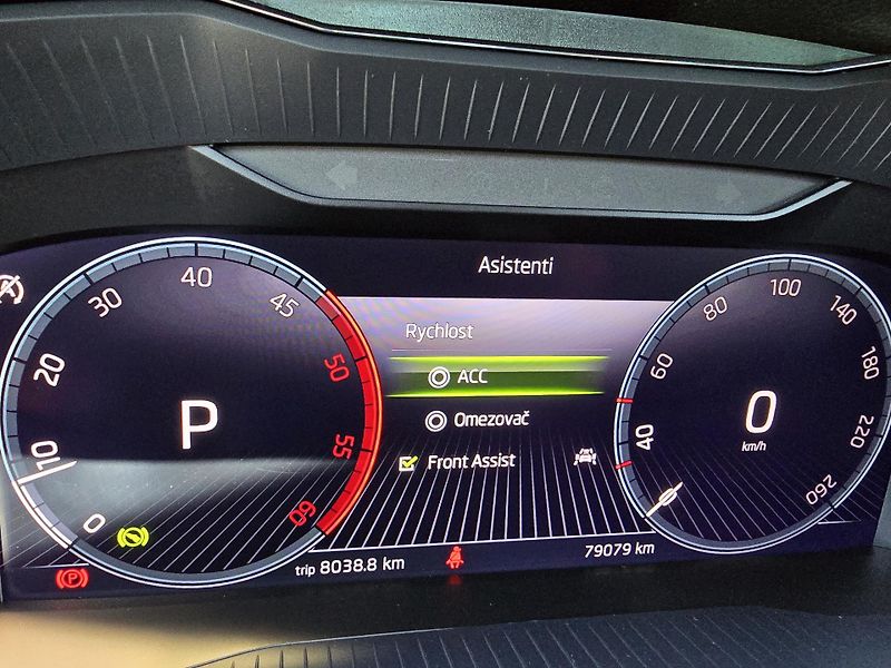 Škoda Superb 2.0TDI 110KW DSG STYLE+ TZ. ČR - fotka 48 z 50