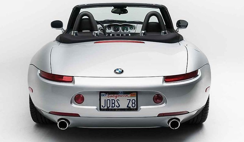 BMW Z8, které patřilo Stevu Jobsovi.