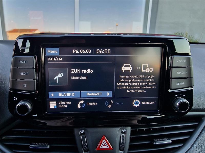 Hyundai i30 1.6CRDi Comfort,ČR,1.Majitel - fotka 25 z 50