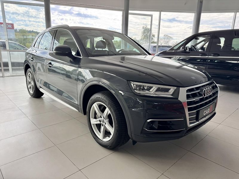Audi Q5 45TFSI Q*Virtual*Panoram*Tažné - fotka 4 z 36