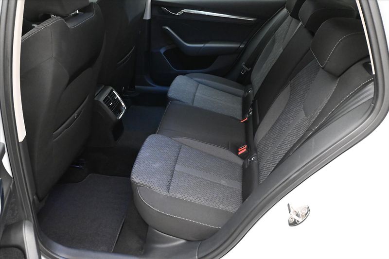 Škoda Octavia 2,0 TDI 85kW Style Záruka až 5 - fotka 14 z 31