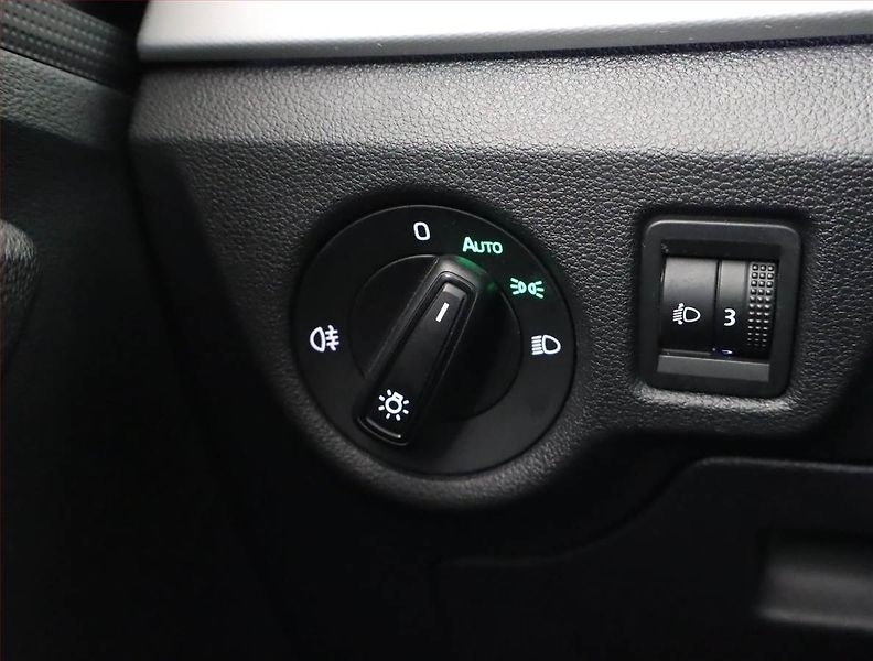 Škoda Kamiq (2020) Ambition 1.0 TSI, Tempomat - fotka 17 z 17