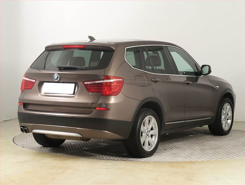 BMW X3 (2012) xDrive35d, 4X4, Automat, ČR - fotka 5 z 27
