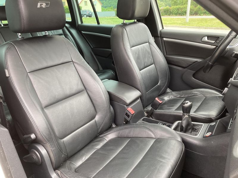 Volkswagen Tiguan (2013) 2.0TDI R-line - fotka 9 z 37