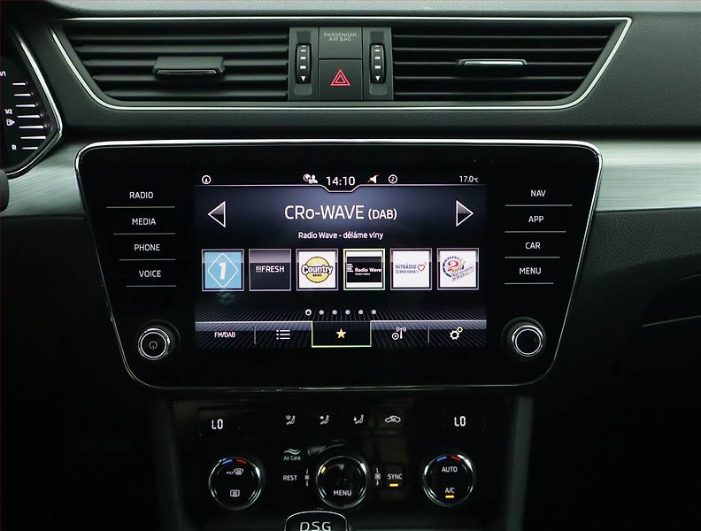 Škoda Superb (2022) Ambition 2.0 TSI - fotka 12 z 17