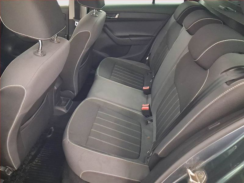 Škoda Fabia (2021) Style 1.0 TSI, Kůže, Tempomat - fotka 10 z 18