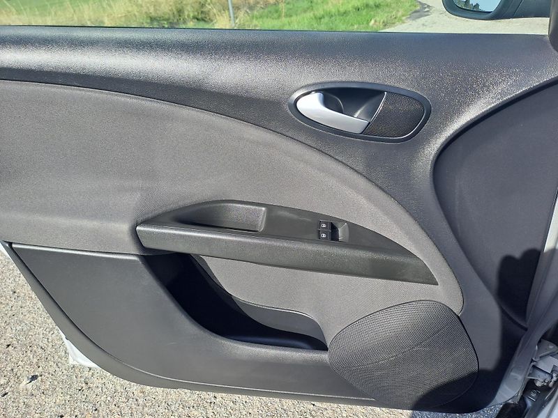 Seat Altea (2011) 1.2 TSi PĚKNÝ STAV, TAŽNÉ - fotka 11 z 29