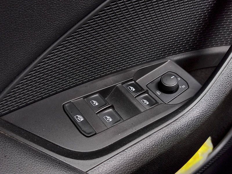 Škoda Octavia (2023) Combi Ambition Plus 2,0 Tdi 85 - fotka 20 z 30