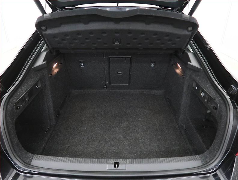 Škoda Superb (2015) Style 2.0 TDI, Automat, Kůže - fotka 14 z 27