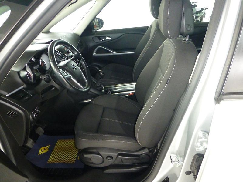 Opel Zafira (2012) 2,0CDTI-121KW*VYHŘ.SED***7MÍST - fotka 10 z 23