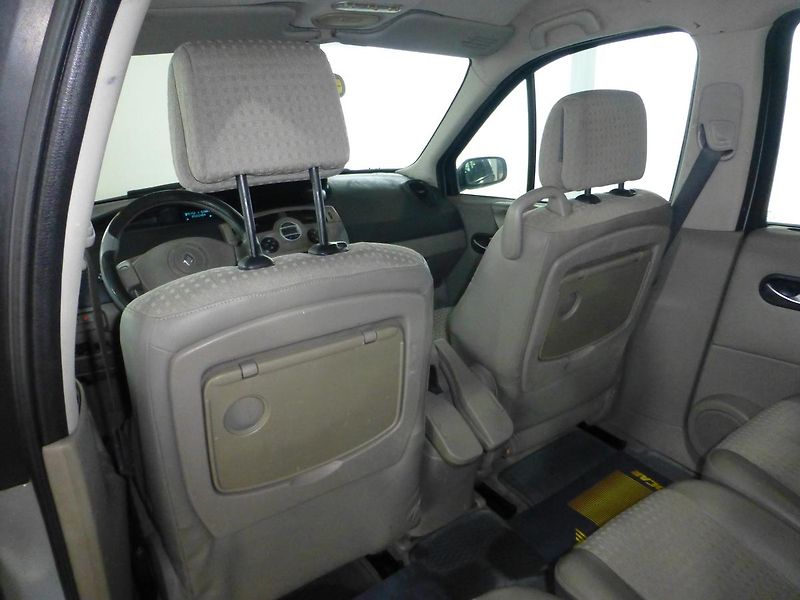 Renault Scénic (2003) 1,6 16V-83KW**DIGI**ALU**TAŽNÉ - fotka 16 z 27