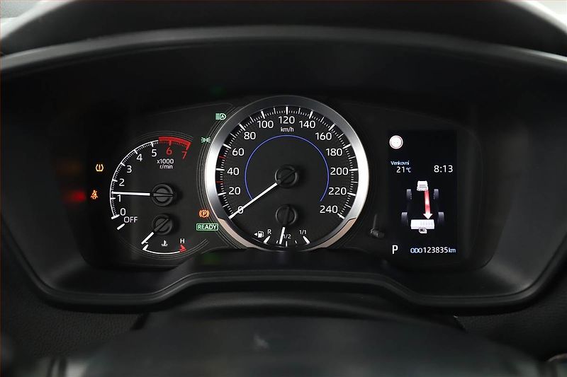 Toyota Corolla (2019) 1.8 Hybrid, Automat - fotka 9 z 15