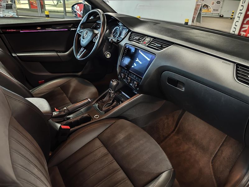 Škoda Octavia (2019) 1,5 TSI Laurint Klement - fotka 2 z 25