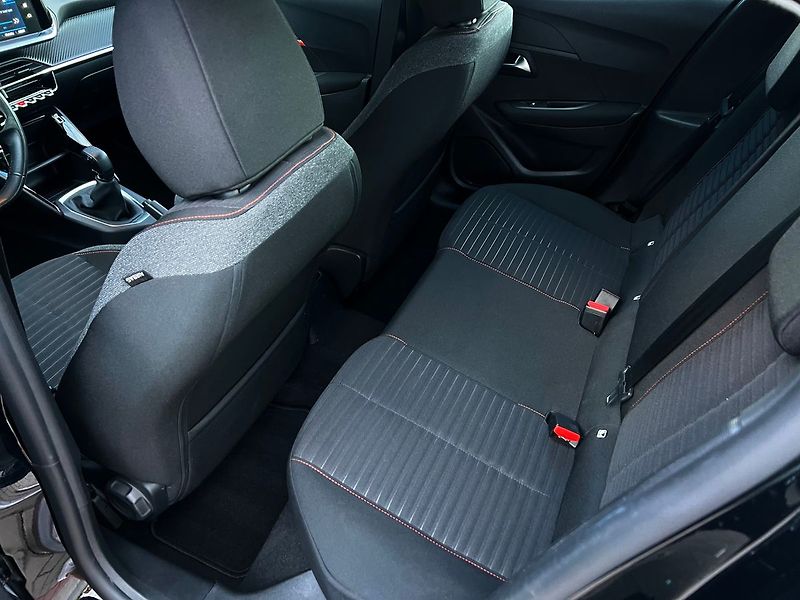 Peugeot 208 (2021) 1.2 PureTech, Active Pack - fotka 16 z 38