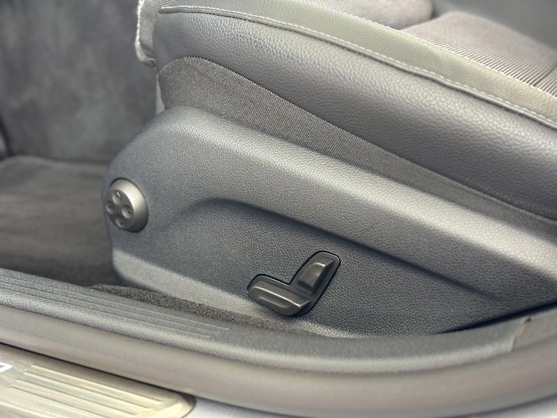 Mercedes-Benz Třídy E 300e 235kW*Webasto*Tažné*DPH - fotka 34 z 41