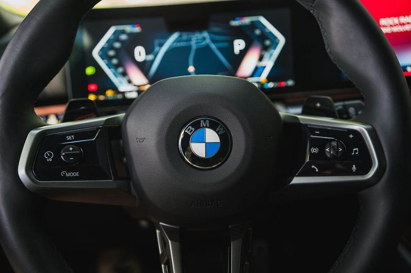 BMW Řada 5 (2025) 540d xDrive, M Sport, Tažné - fotka 19 z 32