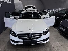 Mercedes-Benz Třídy E (2018) 220D,TOP ,TZ, adaptivní tempo - fotografie inzerátu