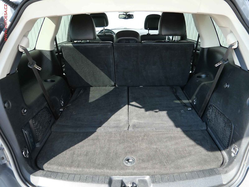 Fiat Freemont (2012) 2.0 JTD 4x4, 7míst, AT, navi - fotka 7 z 20