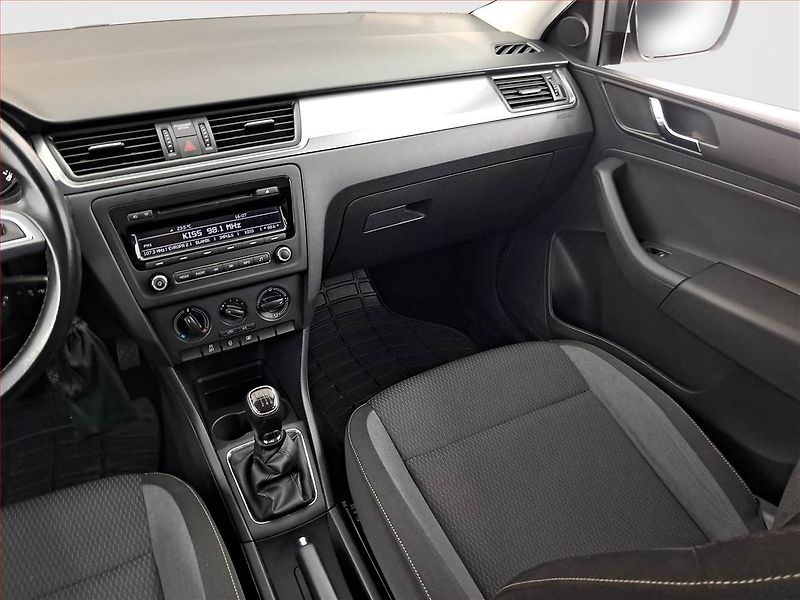 Škoda Rapid (2015) 1.2 TSI - fotka 8 z 17
