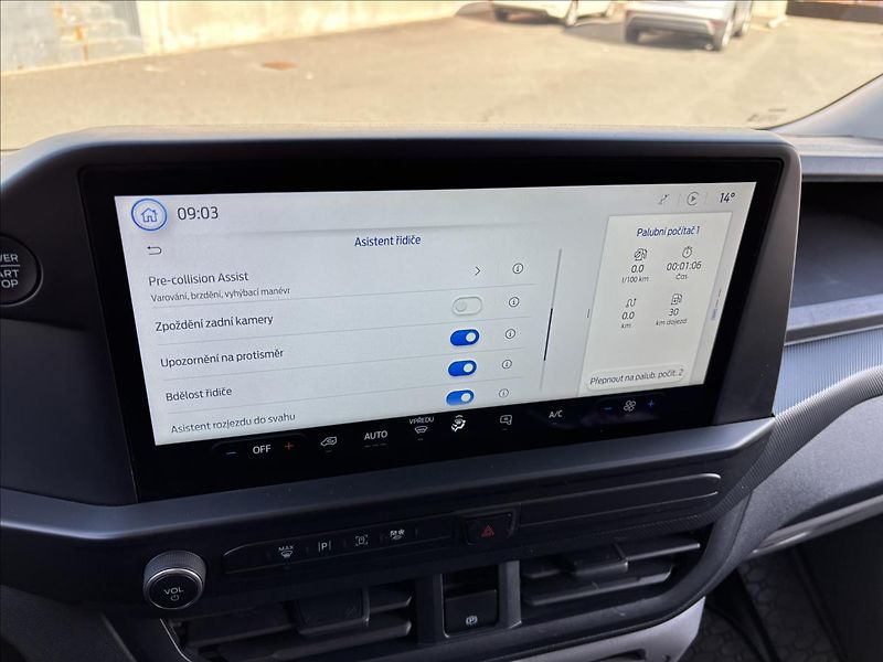Ford Transit Custom 2,0 EcoBlue 100kW  L1 - fotka 29 z 34