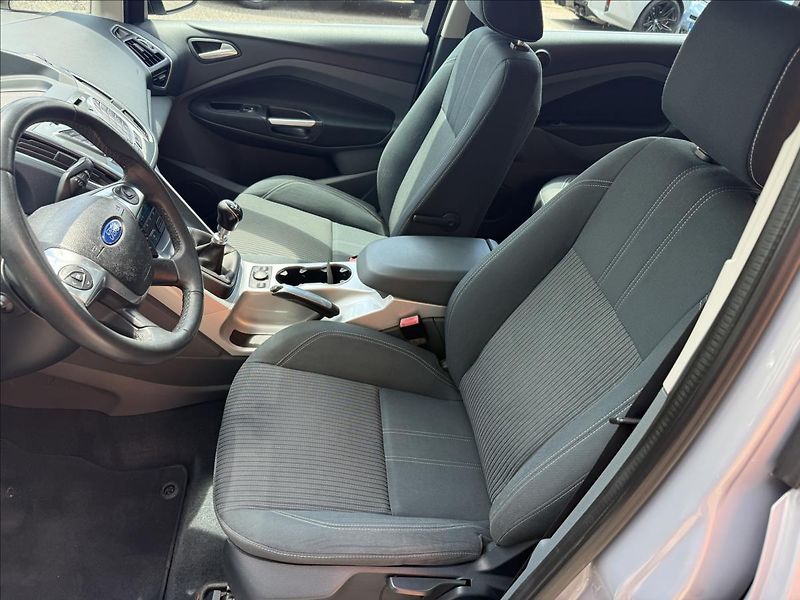 Ford C-MAX 1,6 TDCi  TITANIUM - fotka 19 z 28