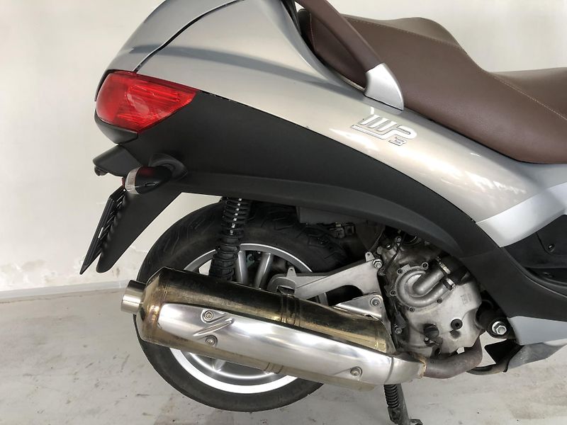 Piaggio MP3 500 LT - fotka 16 z 19