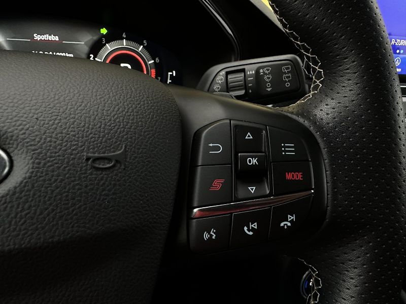Ford Focus (2021) ST*Automat*206kW*1.Maj.B&O - fotka 15 z 42