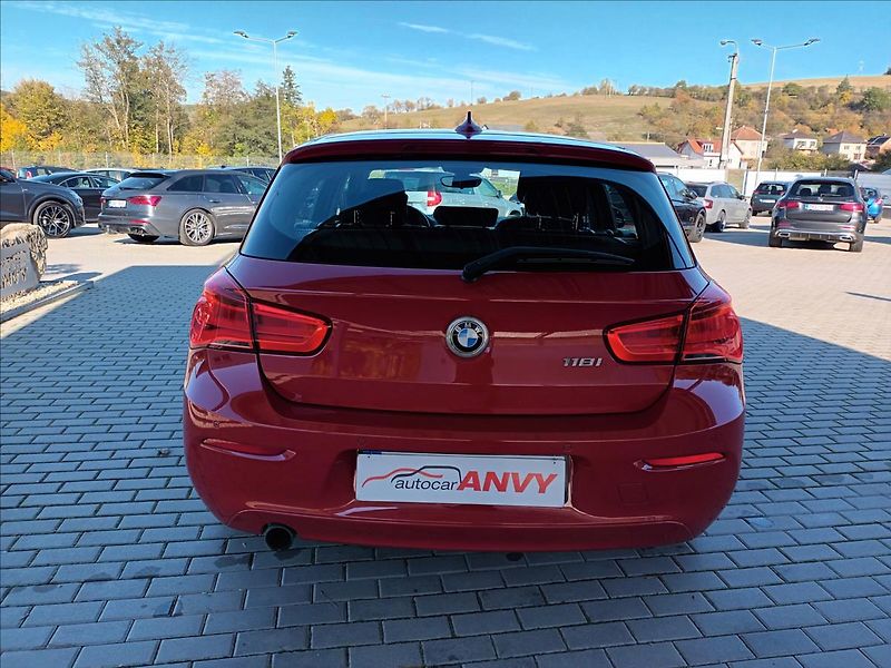 BMW Řada 1 1,5 118i,100kw,ČR,AT, - fotka 6 z 38