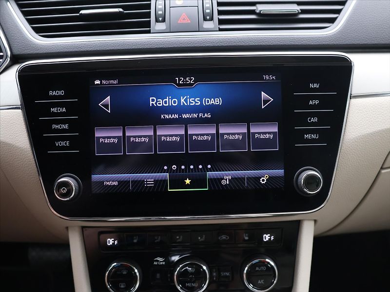 Škoda Superb 2.0 TDI 147kW DSG L&K DPH CZ - fotka 19 z 30