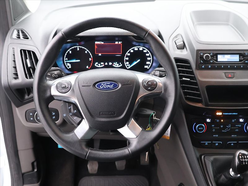 Ford Tourneo Connect 1,5 TDCI CZ Aut.klima L2 DPH - fotka 18 z 31